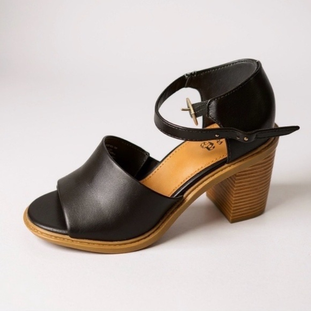 a.n.a Black Open-Toe Block Heel Sandal with Tan Wood-Look Heel